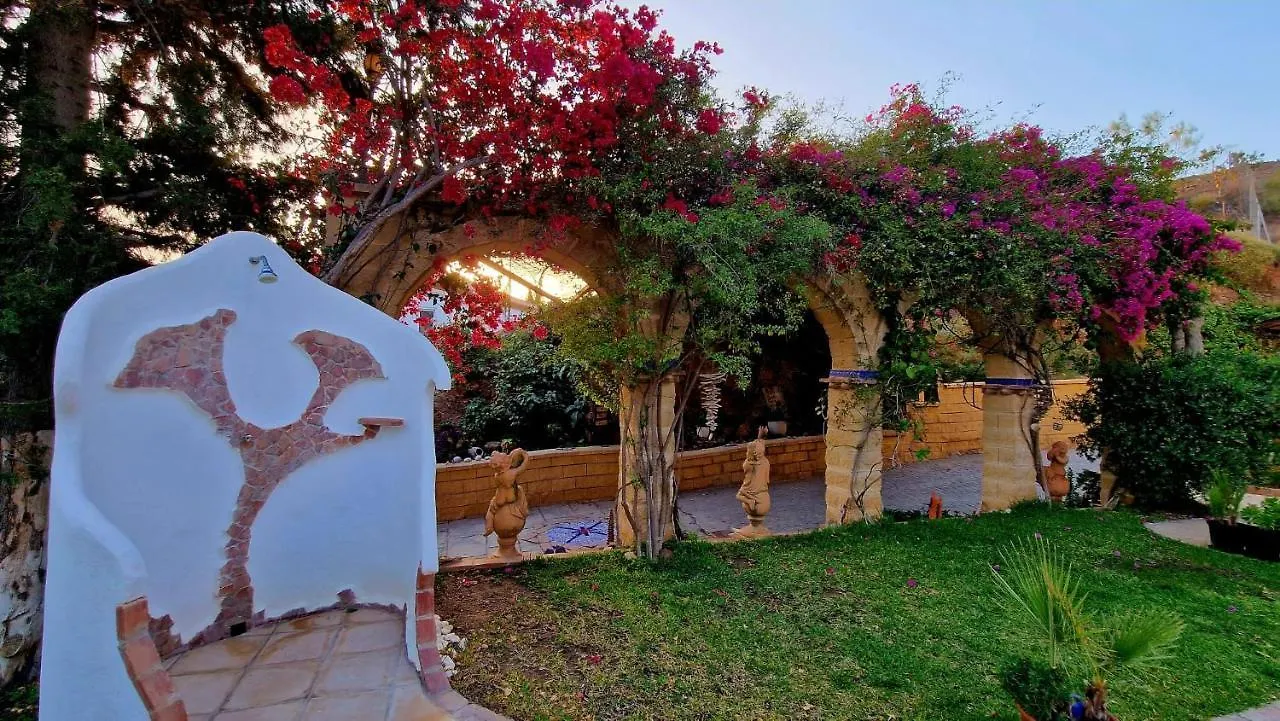 Lovely Guesthouse In Benajarafe Apartment